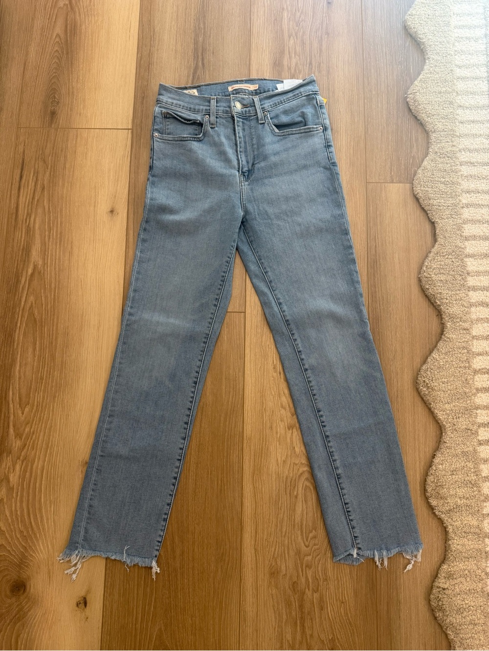 Levi’s 724 High Rise Straight Leg Jeans